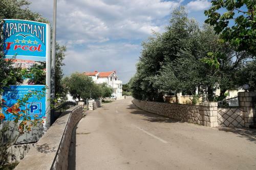 City Pool Apartments Novalja
