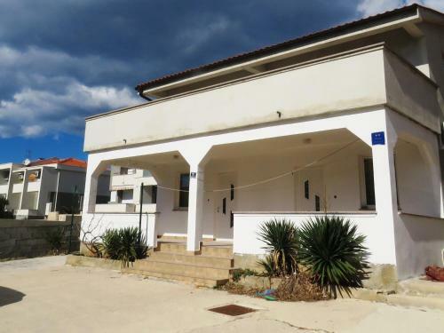 Apartments Rose Novalja