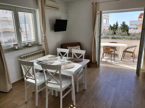 Apartments Rose Novalja
