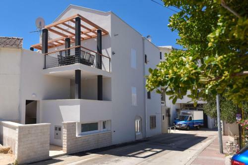 Apartamentos Guesthouse Tissa