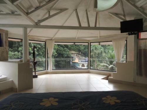 Hostal Kashama Eco Resort & Spa