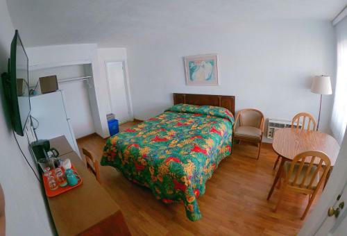 Sea Chest Motel