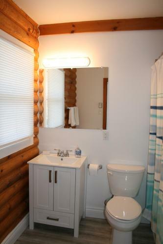 Tamarac Island Motel