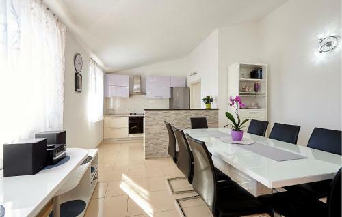 Holiday Home Pano With Fireplace I