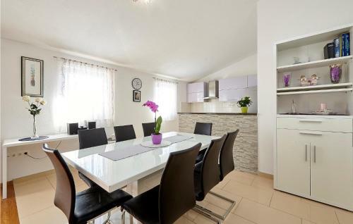 Holiday Home Pano With Fireplace I