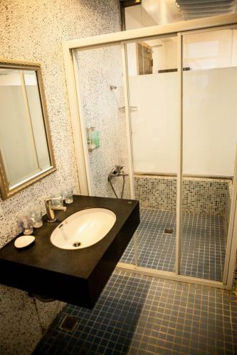 My Starry Bed And Breakfast