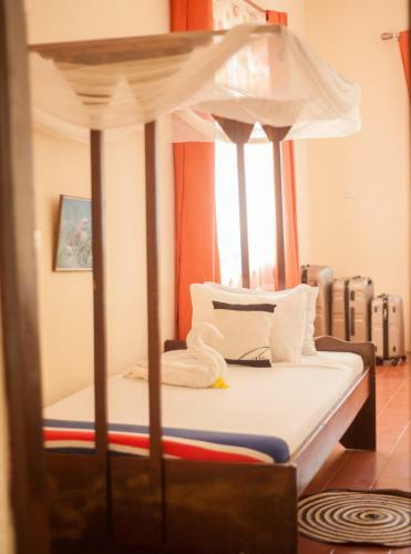 Hostal Bwejuu Beach Palm Villa