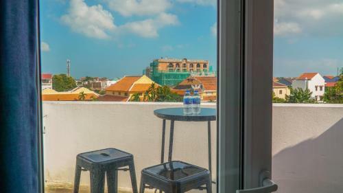 Villa Riverside White House Hotel