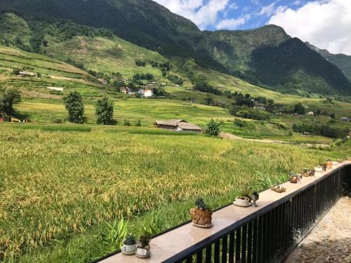 Ta Van Family Homestay
