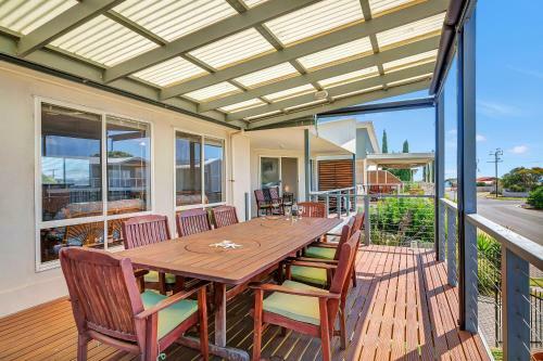Green Reef Beach House