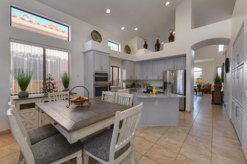 La Paloma Executive