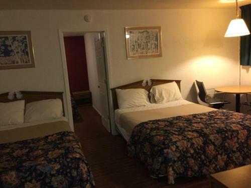 Posada Ranch House Inn & Suites
