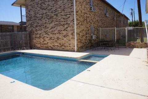 Posada Ranch House Inn & Suites