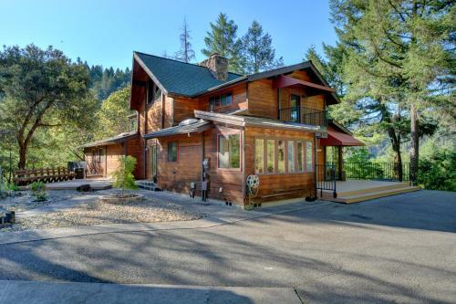 Morrisons Rogue River Lodge