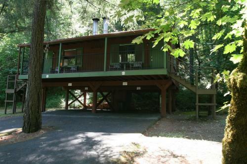 Morrisons Rogue River Lodge