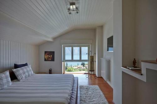 Bellagio Villa Sleeps 7 Pool Air Con Wifi
