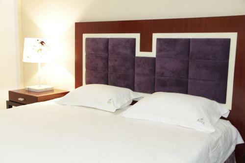 Hotel Ritz Waku Kungo