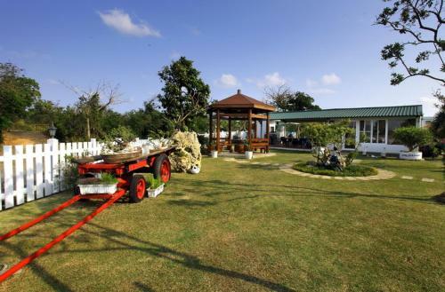 Bed & Breakfast Lanhai Inn