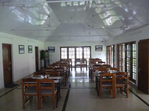 Hotel Ktdc Kumarakom Gateway Resort