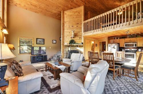 Smoky Retreat Cabin