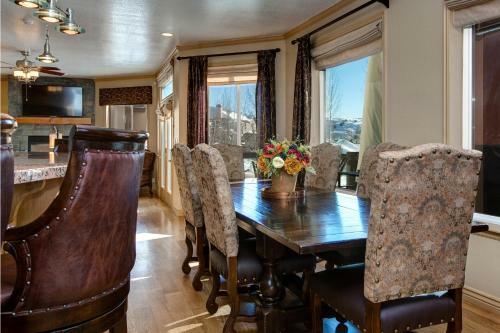 8865 Sackett Drive Home
