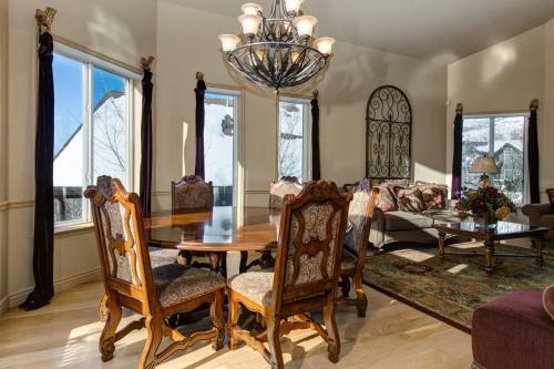 8865 Sackett Drive Home