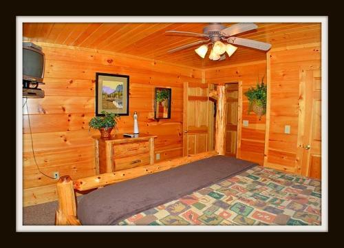 Rocky Top Rendez Cabin
