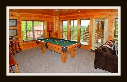 Rocky Top Rendez Cabin