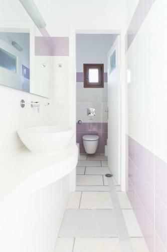 Ariadne Apartment In Plaka Beach