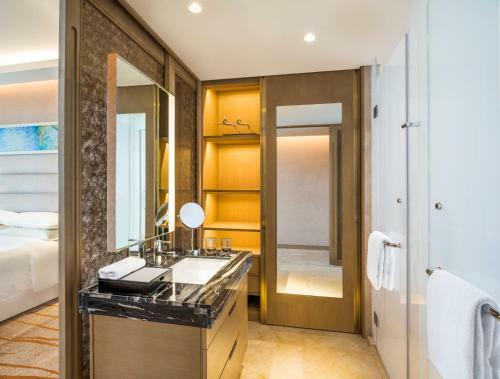 Qingdao Sheraton Huangdao Hotel