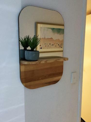Stunning Burleigh Beach Apartment