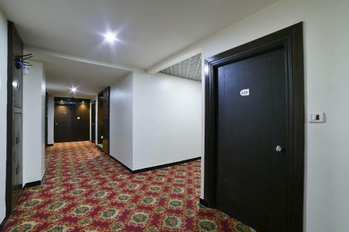 Hotel Oyo 4376 Imax Inn