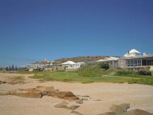 Point Village Accommodation - Laurie's House