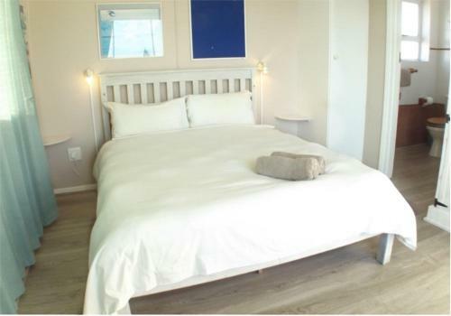 Point Village Accommodation - Laurie's House