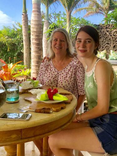 Hostal Nakai Beach Homestay