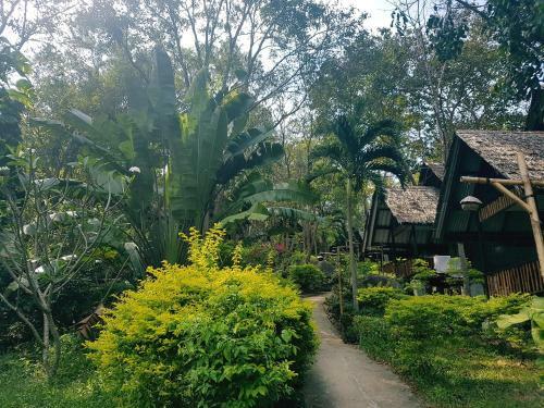 Hotel Thongtapan Resort