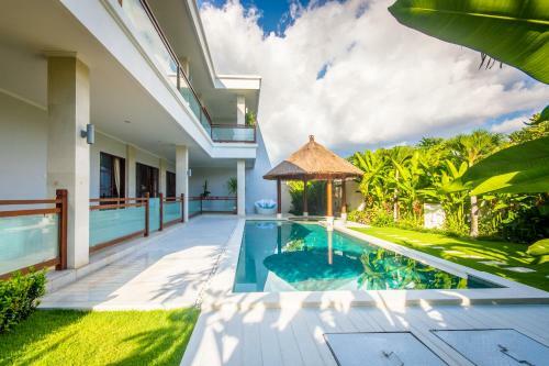 Golden Palm Villa