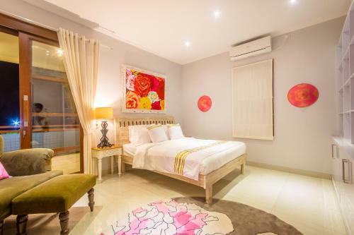Golden Palm Villa