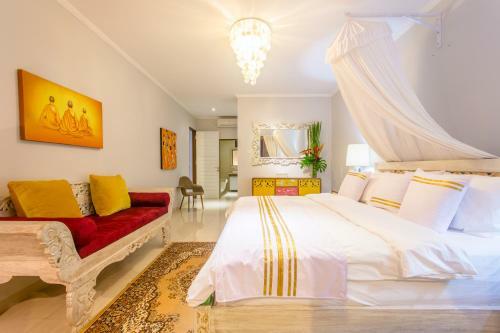 Golden Palm Villa