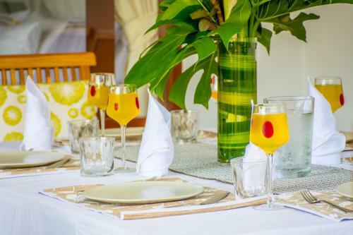 Golden Palm Villa