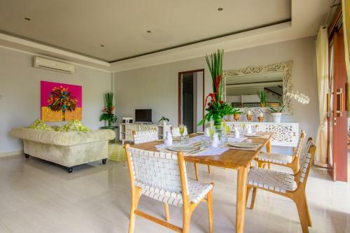 Golden Palm Villa