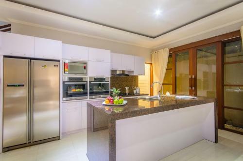 Golden Palm Villa