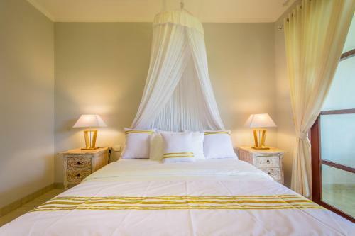 Golden Palm Villa