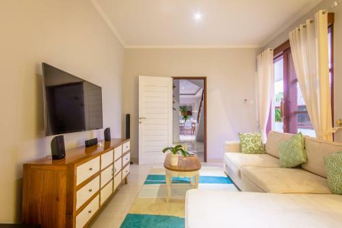 Golden Palm Villa