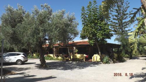 Hostal Europa Rooms And Restaurant