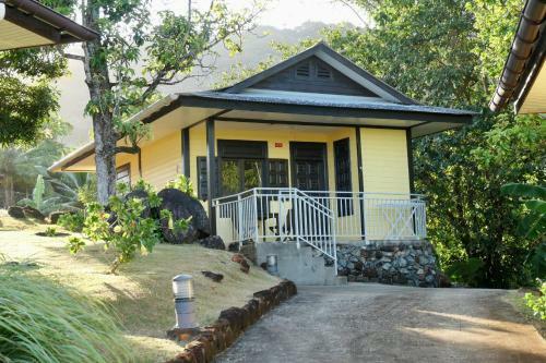Lodges Balourou