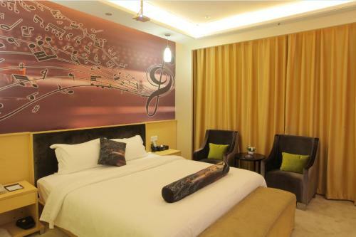 Shenzhen Huadingsheng Hotel