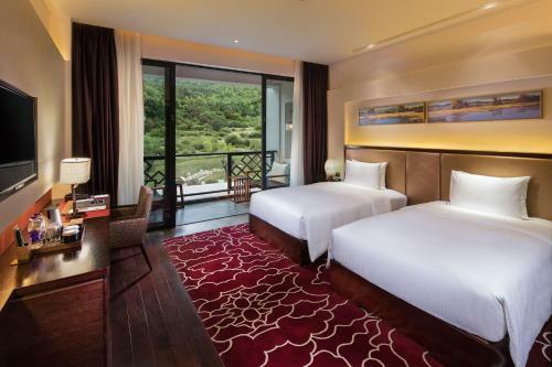 Hotel Hilton Linzhi Resort