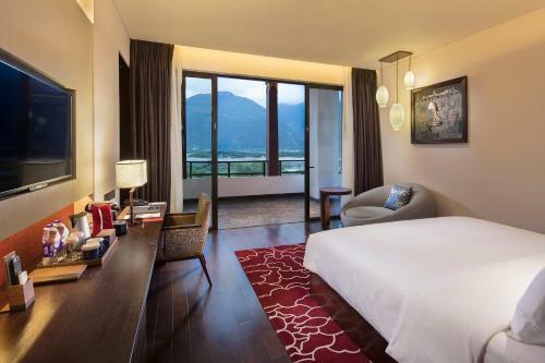 Hotel Hilton Linzhi Resort