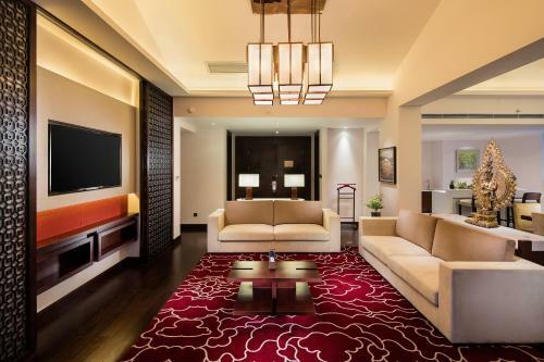 Hotel Hilton Linzhi Resort